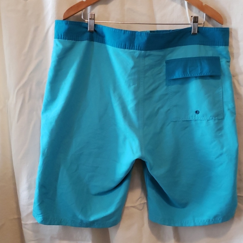 Swim trunks - Picture 2 of 4